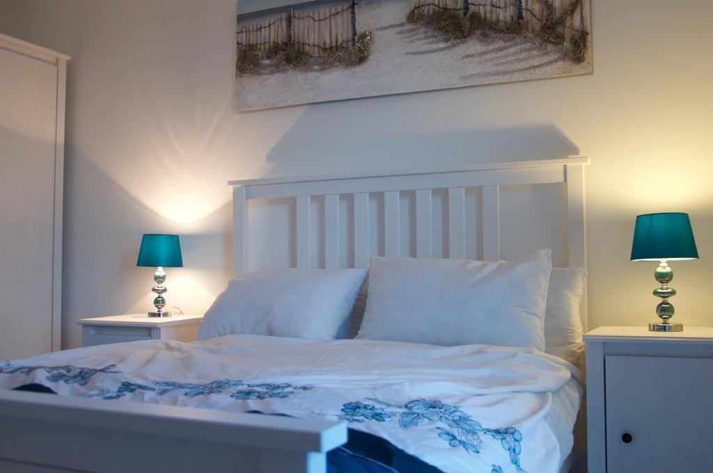 Traeth Bychan Apartment ラネリー エクステリア 写真